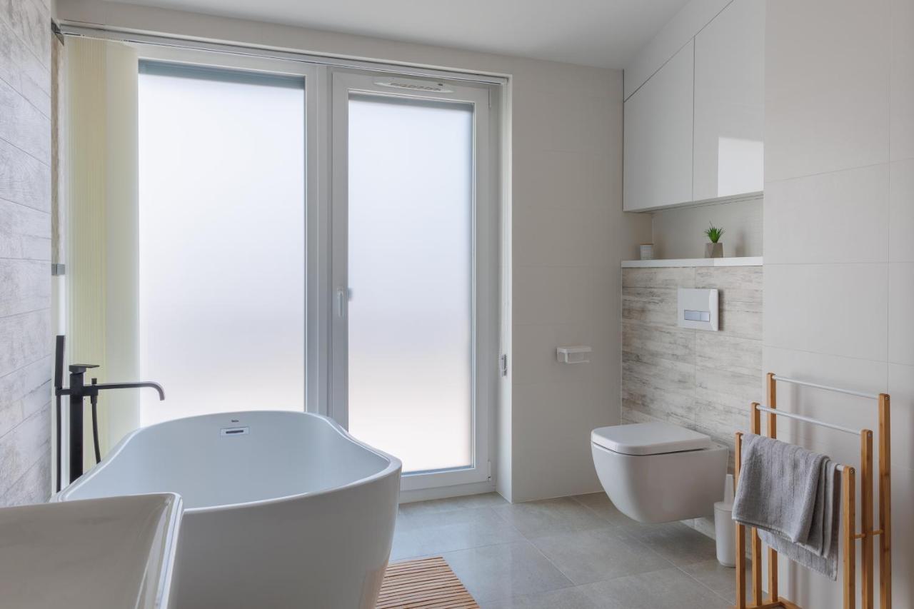 Noir Hotel - Penthouse Apartman Segedín Exteriér fotografie