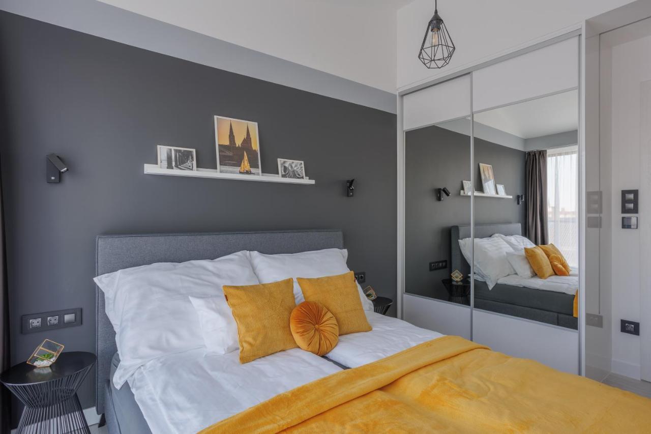 Noir Hotel - Penthouse Apartman Segedín Exteriér fotografie