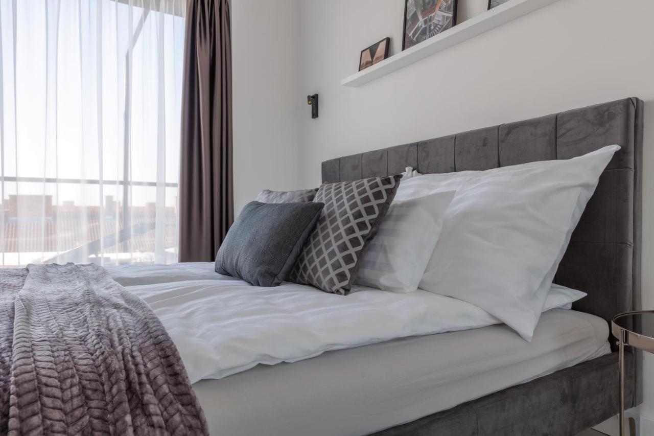 Noir Hotel - Penthouse Apartman Segedín Exteriér fotografie
